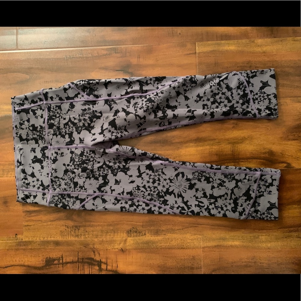 Lululemon In movement crop